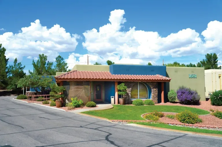 Outside view of Esperanza Children’s Therapy building in Las Cruces, NM.